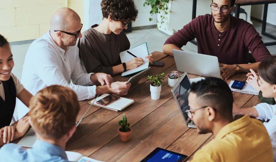 heb business culture